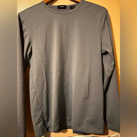Theory tee long sleeve size small - Picture 3 of 5